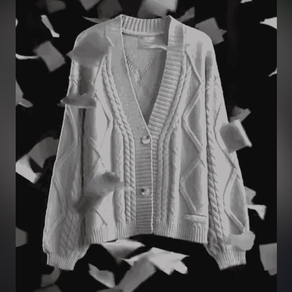 The Tortured Poets Department Gray Cardigan M/L Taylor Swift TTPD RARE - Picture 4 of 8